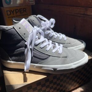 Vans “The Lizzie”